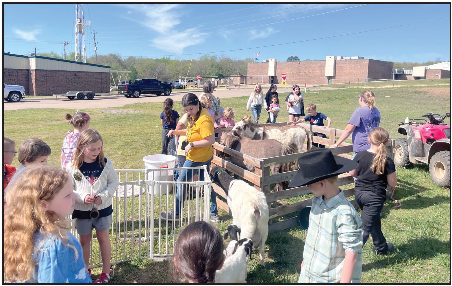 Henryetta Elementary School Holds Career Day