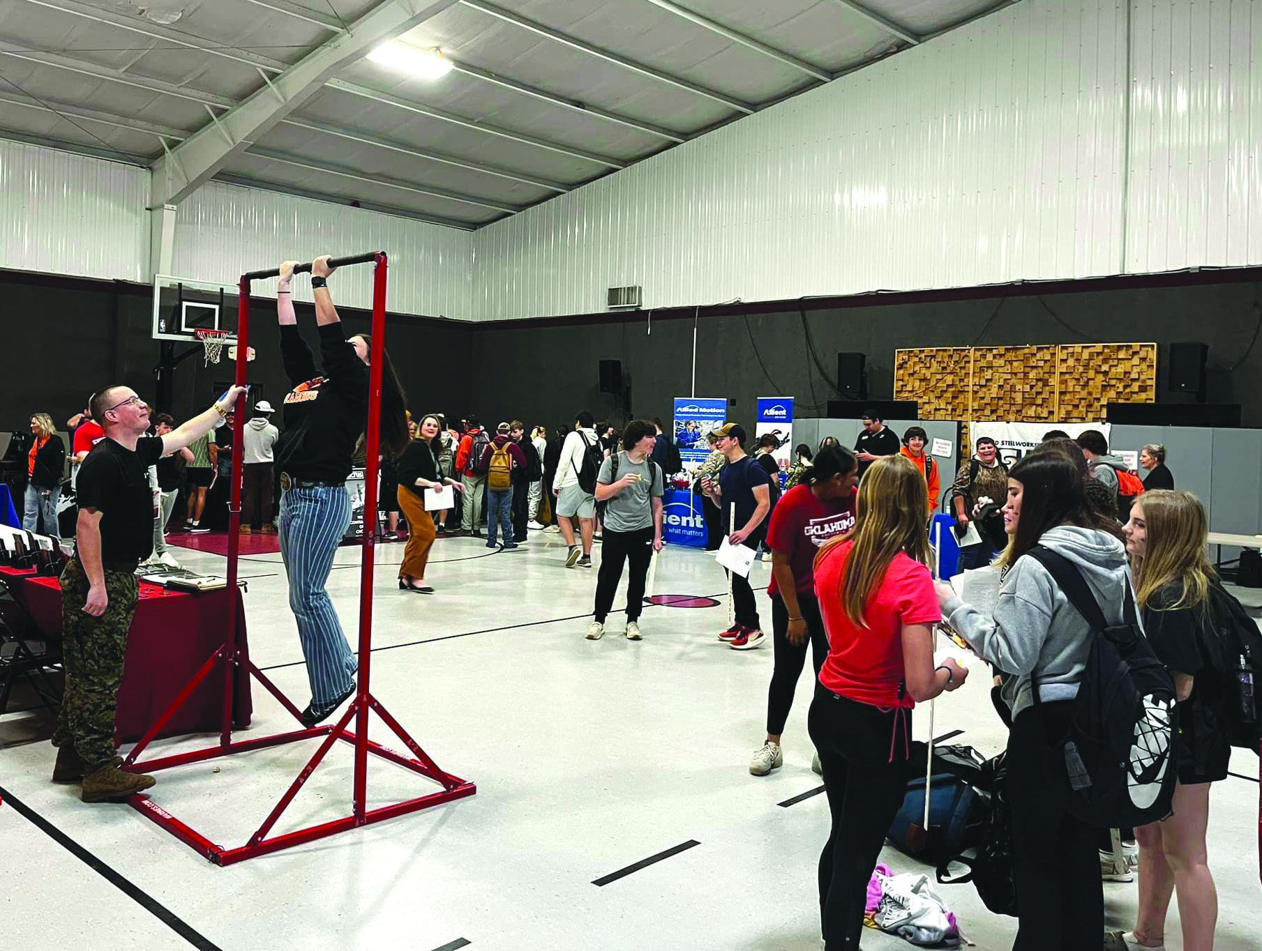 Dewar Public Schools Holds Career Fair